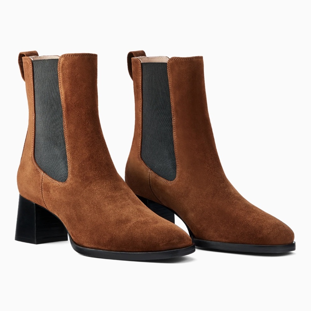 Brown Heeled Boots with Chunky Heel and Suede Material